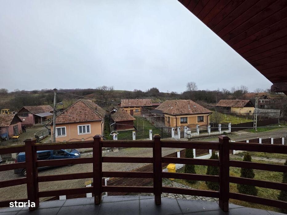 Casa noua Cerghid, teren 420 mp , gard facut, utilata si mobilata