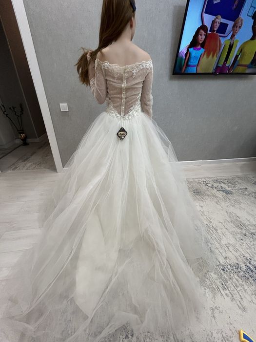 Свадебное платье