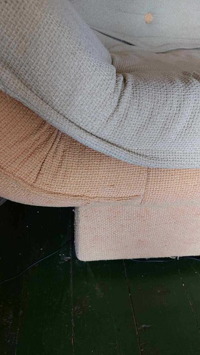 Диван и две кресла