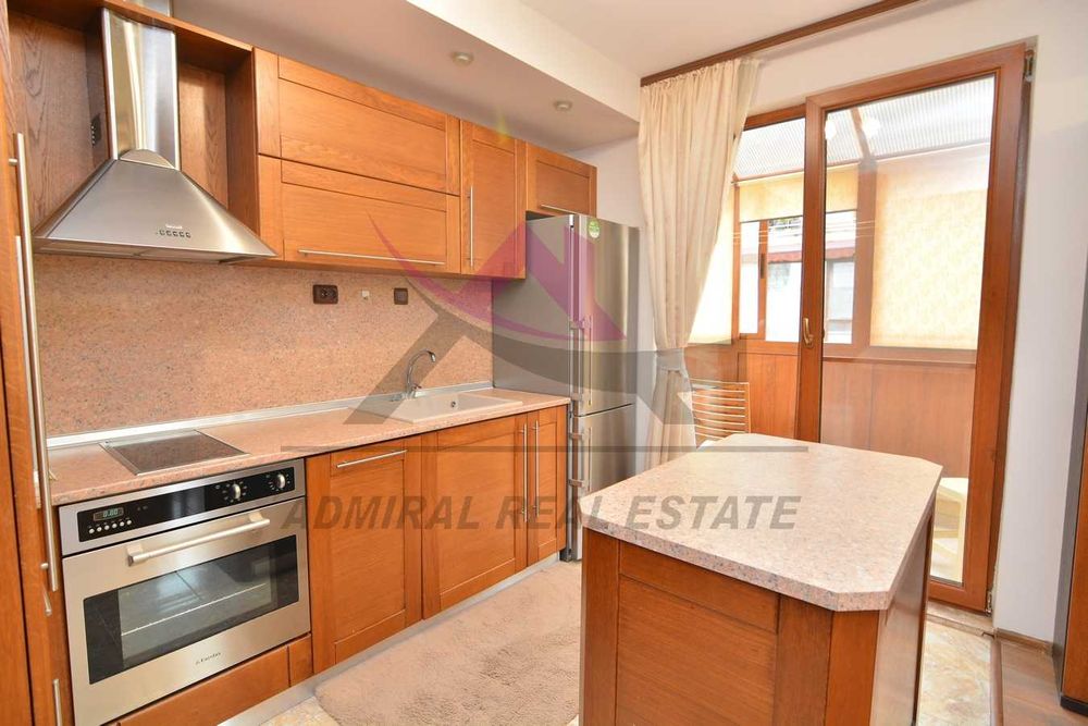 Дава се под наем Тристаен апартамент в Варна, Базар Левски - 100 кв.м за 850 € - Снимка #3