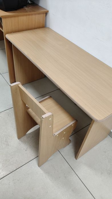 Продам офисную мебель