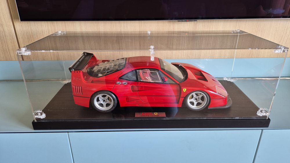 Ferrari F40 Competizione 1/8