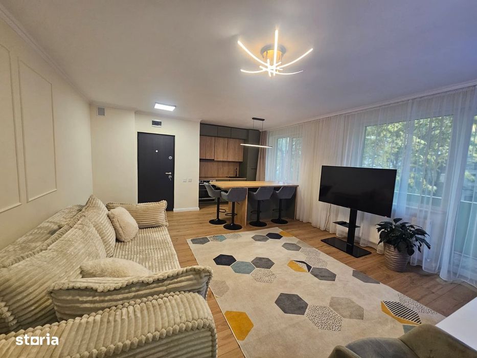 Chirie, apartament cu 2 camere, zona Shopping Plaza, prima închiriere