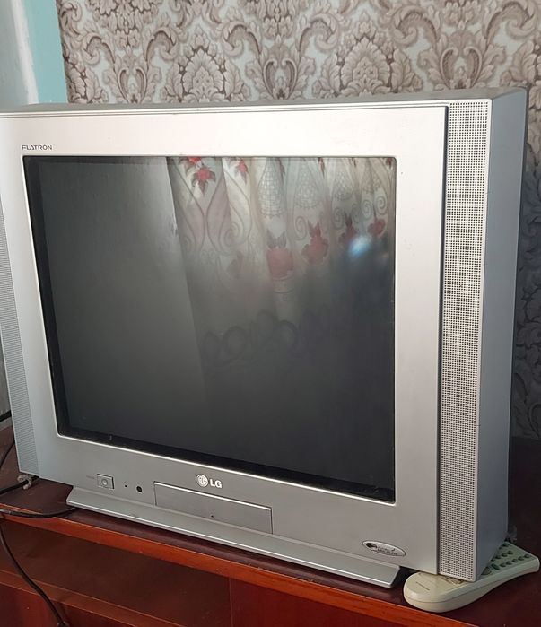 Продам Телевизор LG