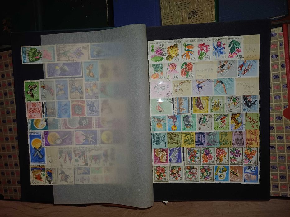 30 de albume cu timbre vechi romanesti si straine