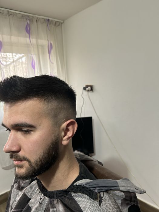 Frizer la domiciliul clientului