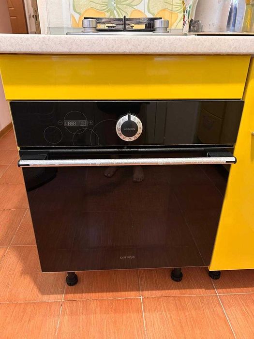 Продам встраиваемую духовку Gorenje