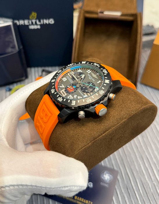 Breitling Endurance Pro черно/оранжево