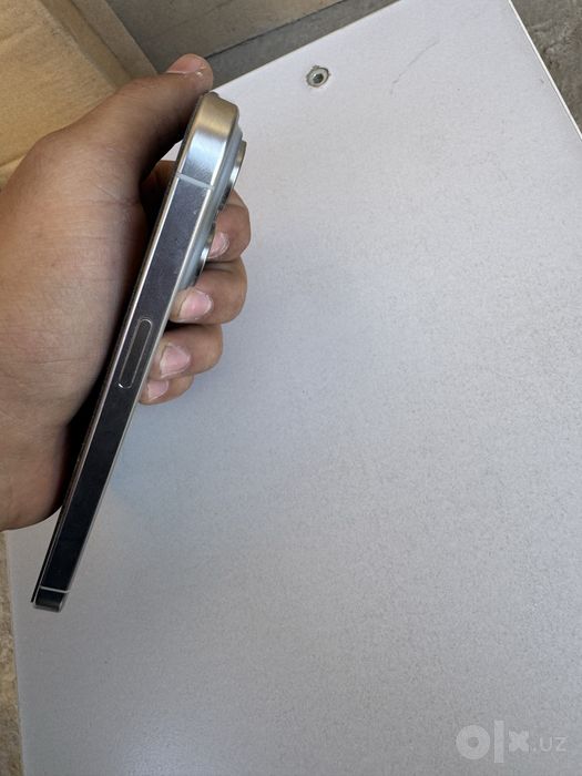 Iphone 15 pro Ideal Natural titanium