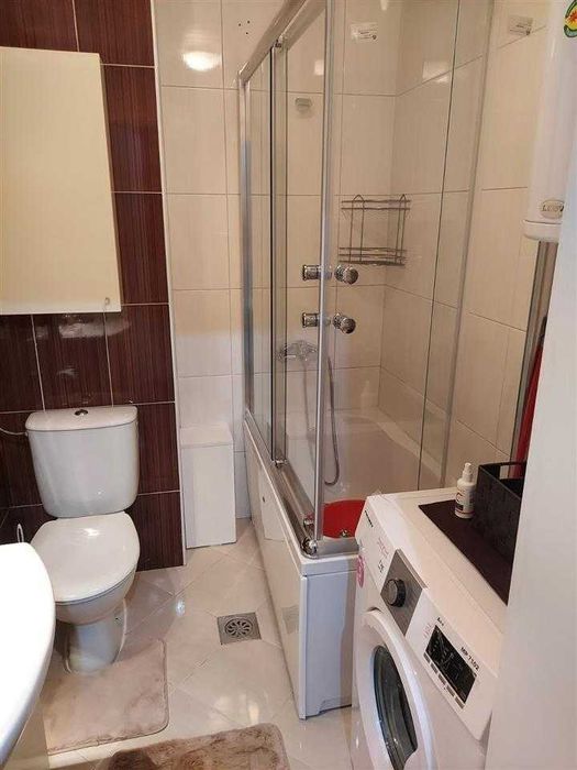 Дава се под наем Двустаен апартамент в Бургас, Лазур - 56 кв.м за 204 € - Снимка #4