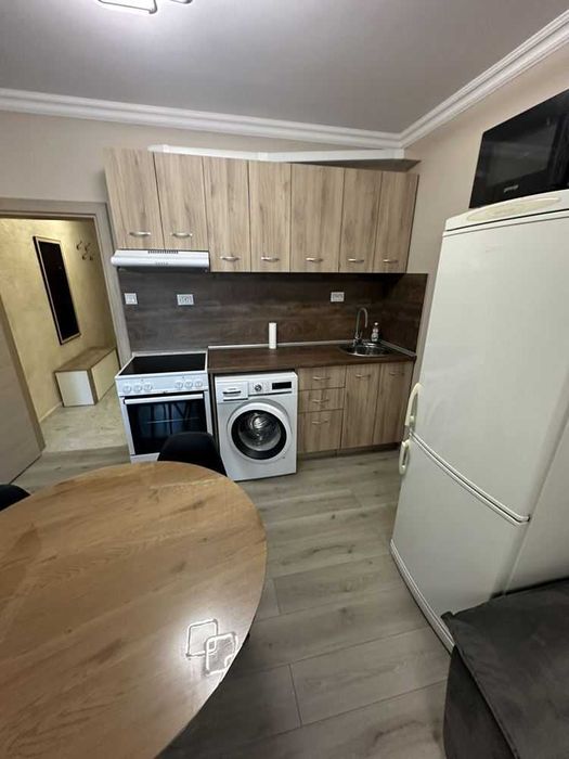 Дава се под наем Двустаен апартамент в Пловдив, Тракия - 50 кв.м за 359.04 € - Снимка #2