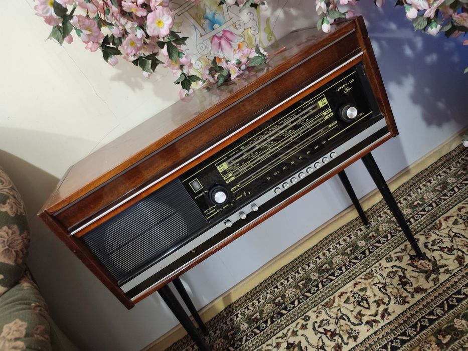 АНТИКУАР РАДИОЛА УРАЛ-112 СССР 999 минг сум сотилади срочно