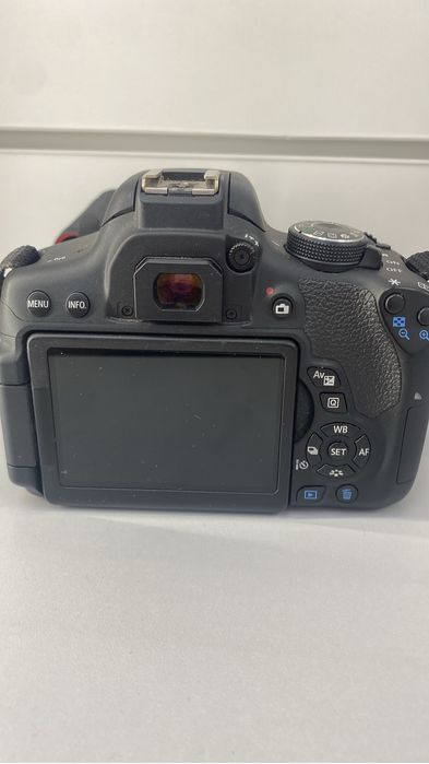 Canon Eos 750D (TM79)