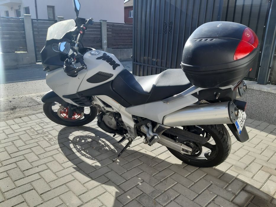 Vand motocicleta Suzuki dl1000 din 2004
