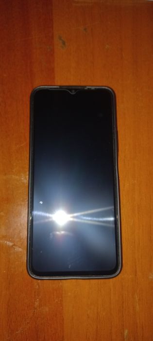 ViVO e31 телефон