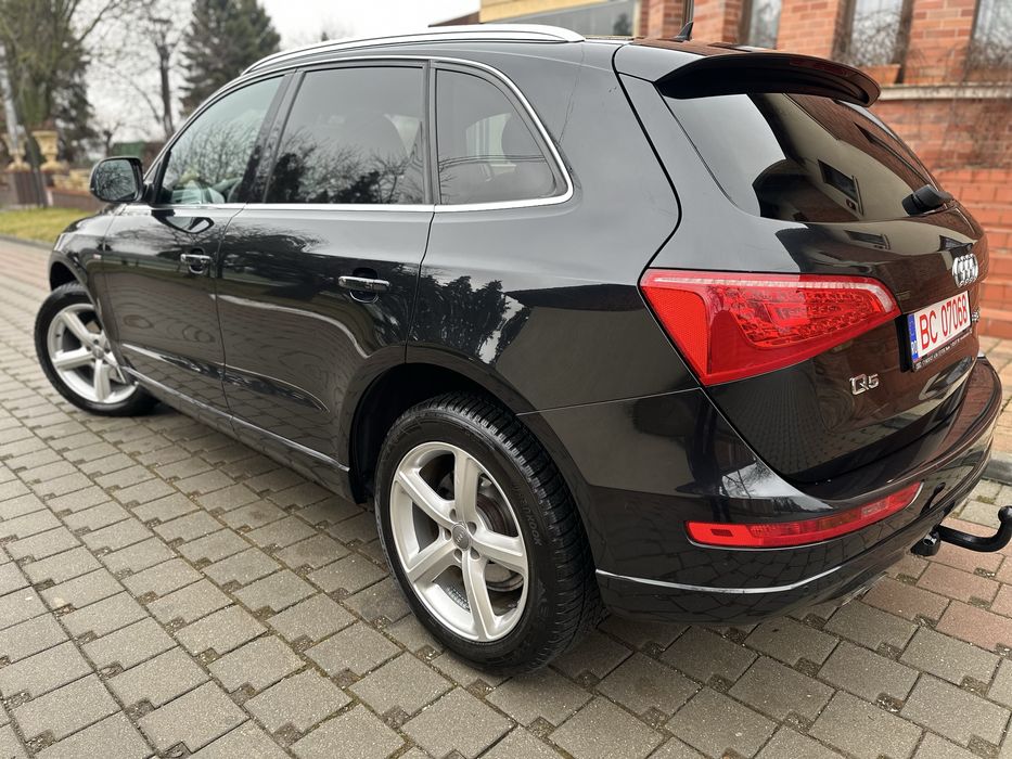 Audi Q5 S-line Quattro,2.0TDI 170cp,Manual,BI-xenon,Navi,Piele