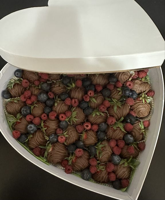 клубника в шоколаде