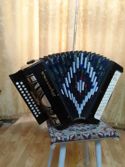 Продам гармонь "Тульская".