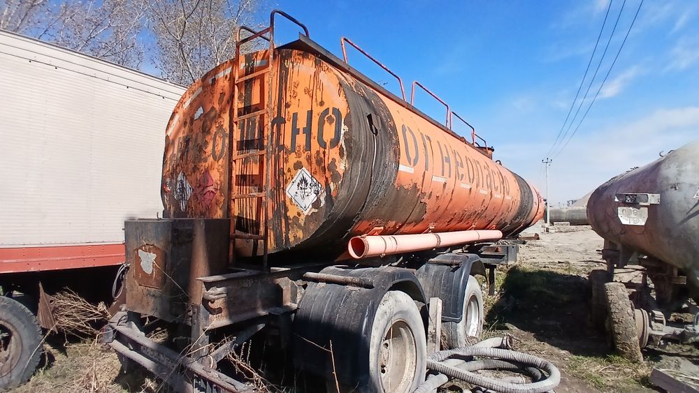 Продам бочка с прицепом для битума