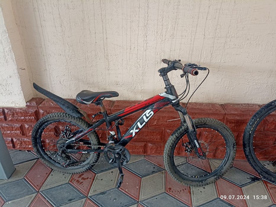 Продам 2-велосипеда BMW и XLLS