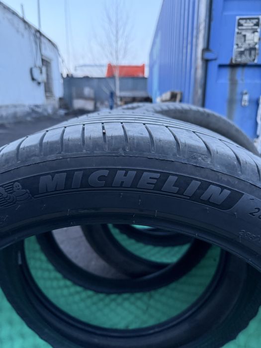 Продам летнию резину Michelin