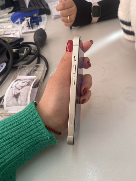 Айфон 14 Белый.