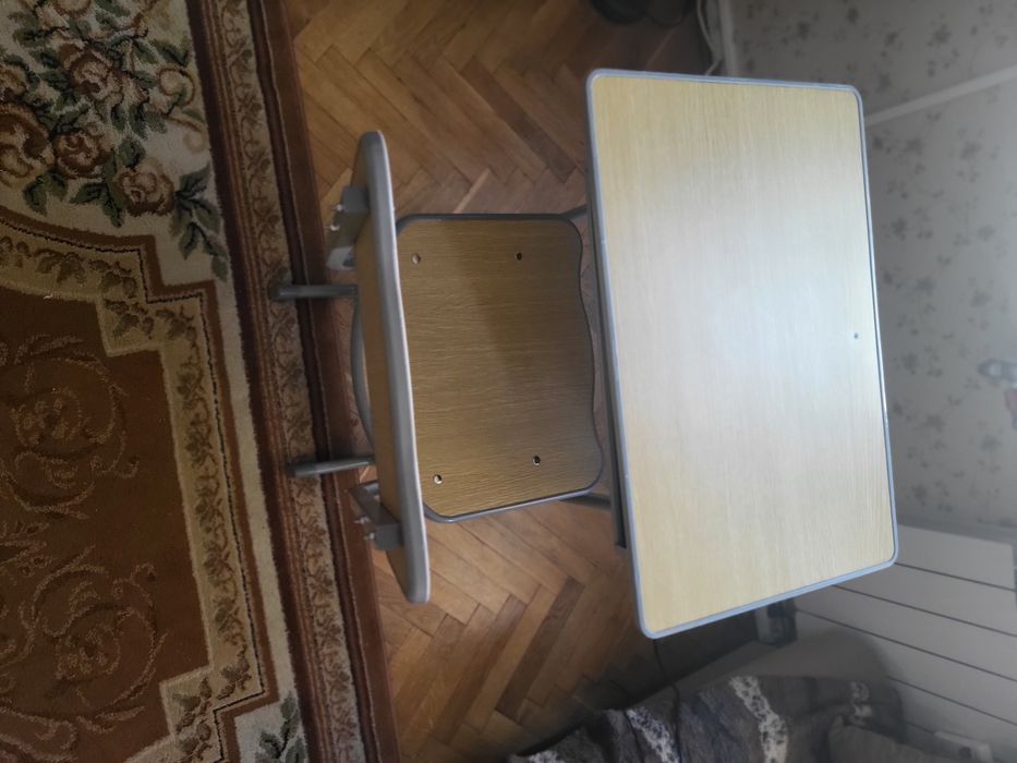 Ново ученическо Бюро със стол