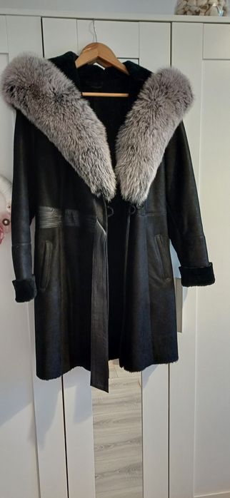 Cojoc din blană de miel cu glugă de vulpe argintie Geronimo