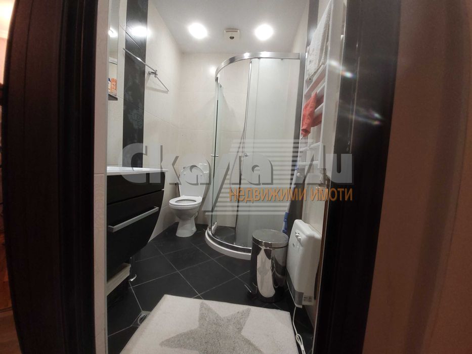 Продава се Къща в София, Люлин 10 - 200 кв.м за 1250 €/кв.м - Снимка #18