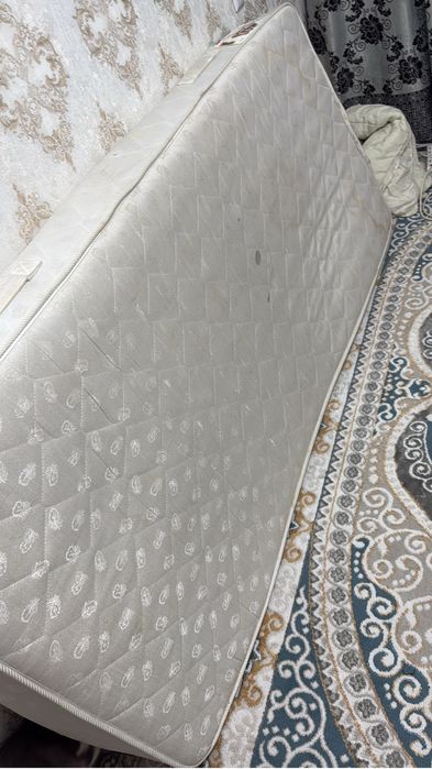 кровать односпальная