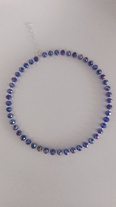 Ожерелье из хрустальных бусин