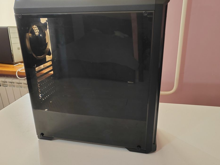 Продам корпус cougar