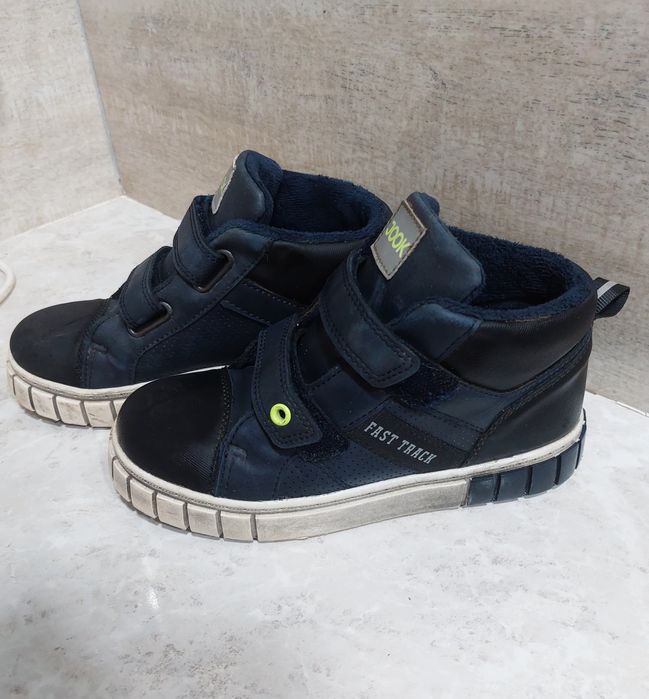 Продам обувь для мальчиков