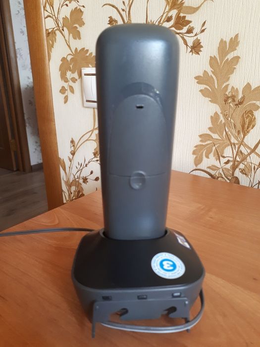 Продам радиотелефон Panasonic.