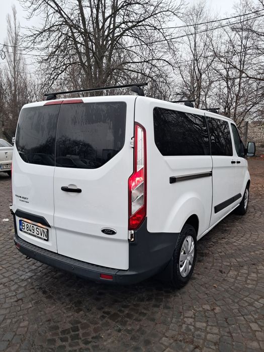 Închiriere microbuz 8+1 locuri– Stare Excelentă