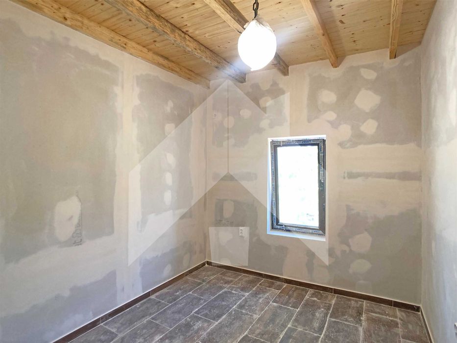 Продава се Къща в Нови пазар - 110 кв.м за 755 €/кв.м - Снимка #16