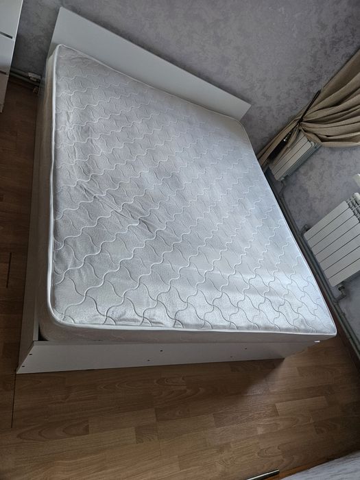 Кровать 2х спалка + трюмо
