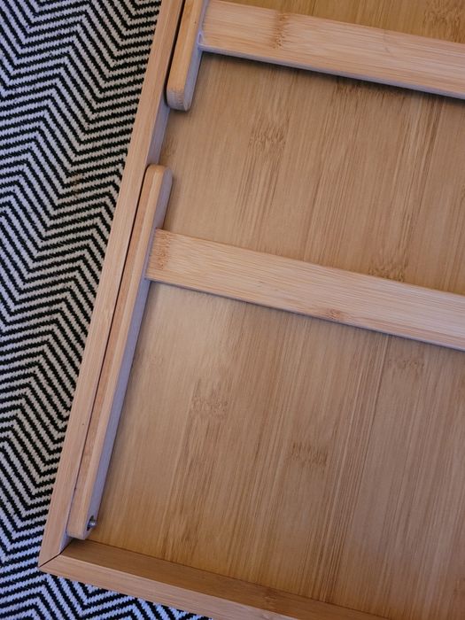 Столик для завтрака