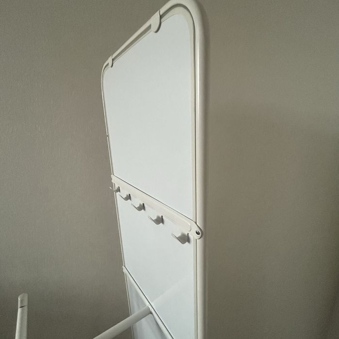 Напольное зеркало ikea Кнаппер