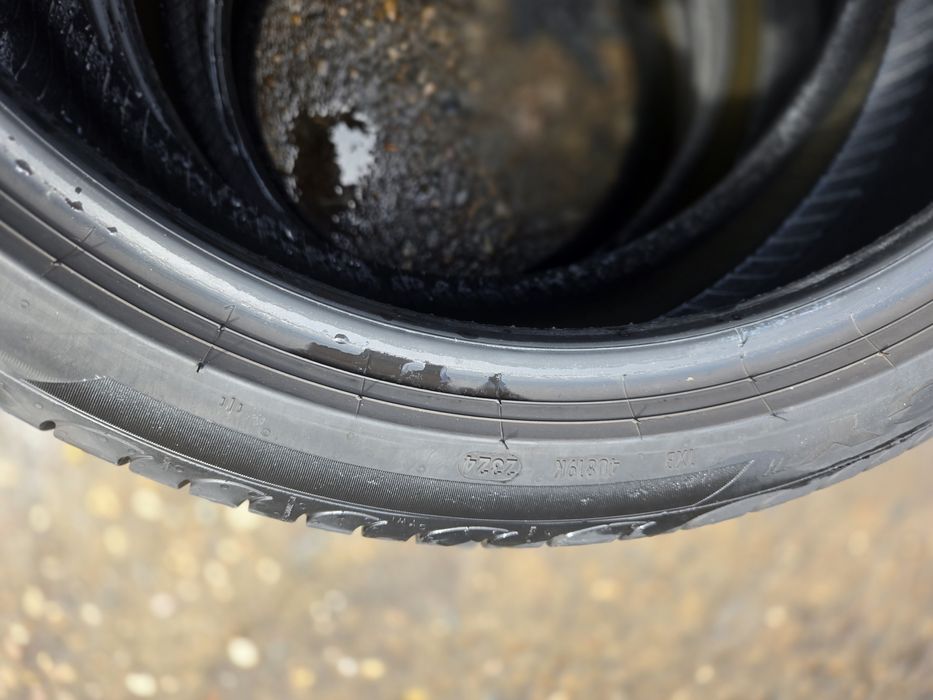 2бр. 225 40 18 Pirelli летни.