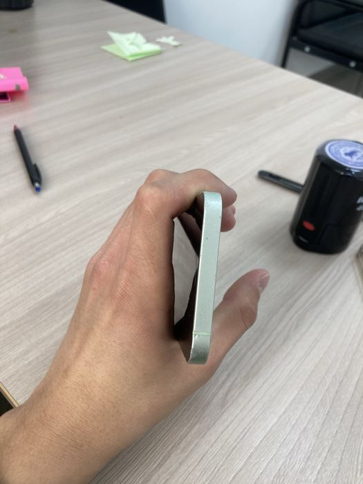 Продам 12 айфон на 64гб