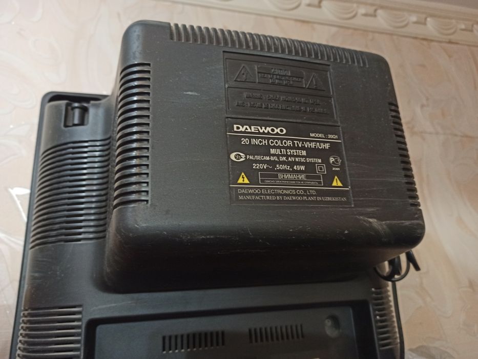 Продаётся телевизор Daewoo кинескопный кинескопный