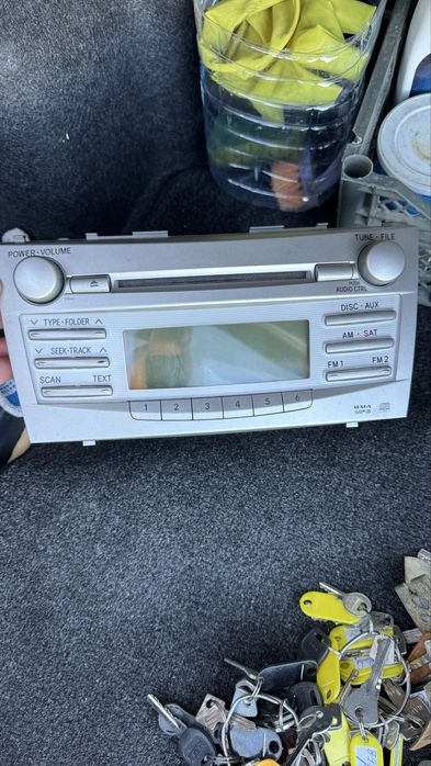 Камри 40-45 ке штатная магнитола сатылады