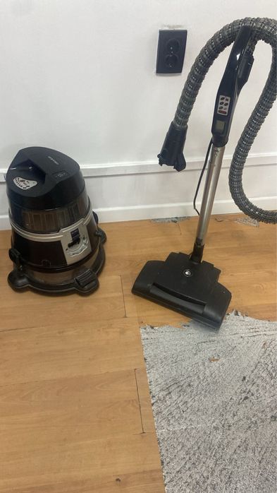 Пылесос: roboclean в отличном состояний