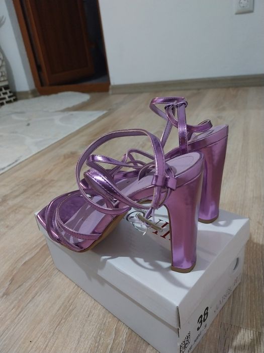 Дамски сандали  38 размер