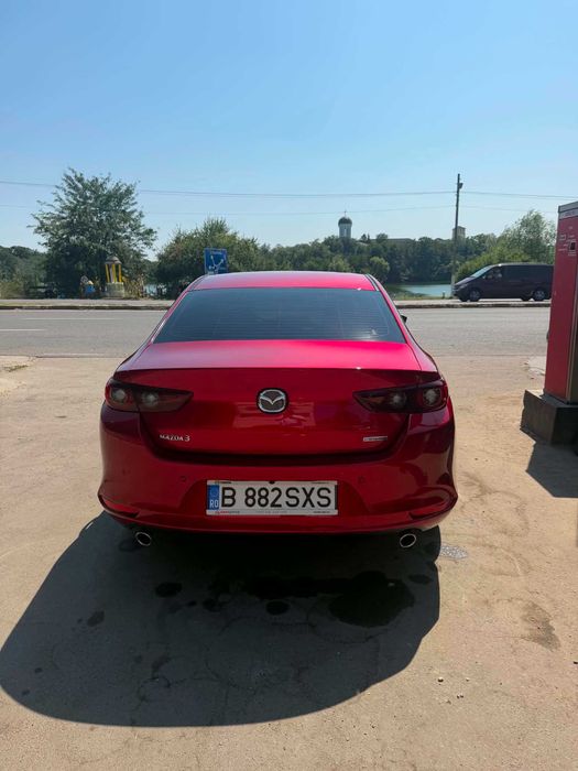 Mazda 3 sedan soul red