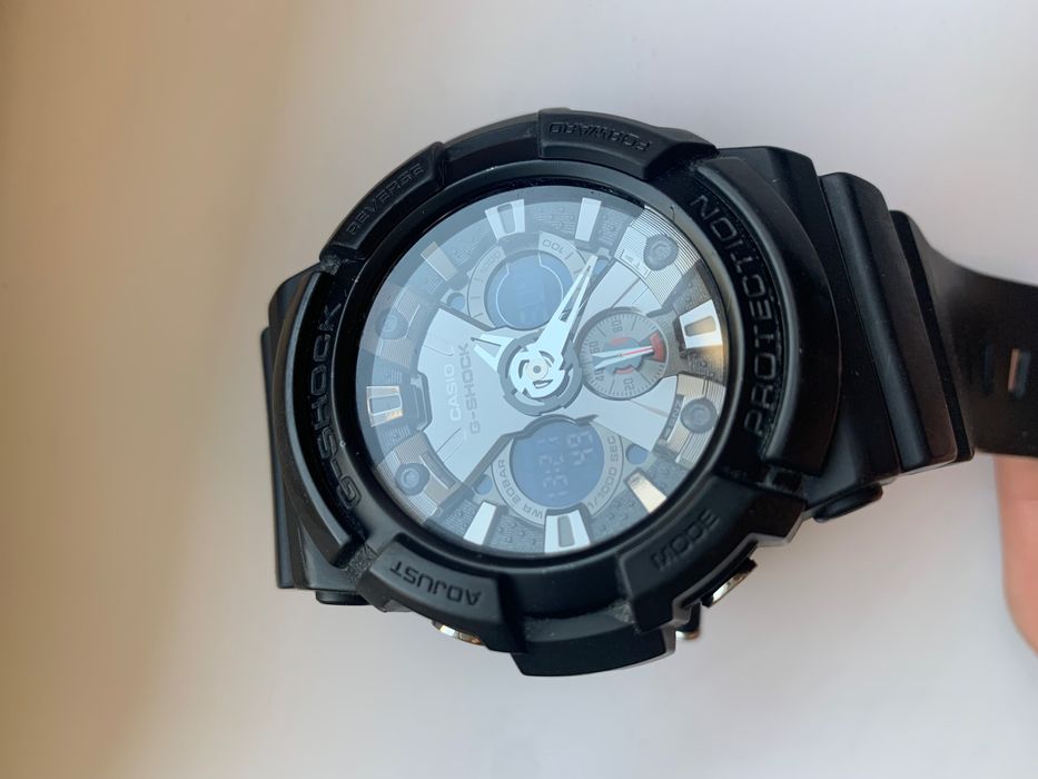 Продаю оригинальные б/у часы от G-Shock