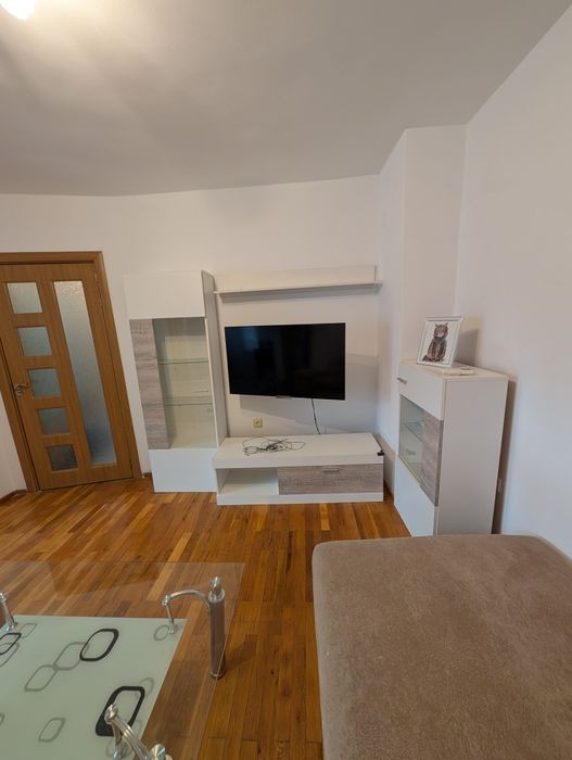 Дава се под наем Тристаен апартамент в Пловдив, Младежки Хълм - 65 кв.м за 459 € - Снимка #4