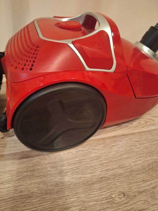Продавам прахосмукачка Roventa с гаранция