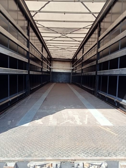 Remorcă Kögel de vânzare